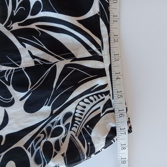 Chico's Size 3 (US XL) Black/White Abstract Cotton/Silk Circular Midi Skirt - Picture 3 of 5